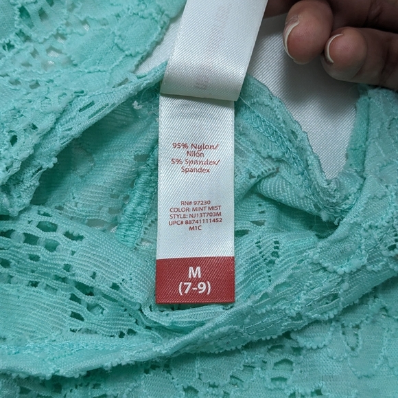 No Boundaries Women's Medium 7-9 Bright Teal Blue Lace Short Sleeve Peplum Top - Picture 6 of 12